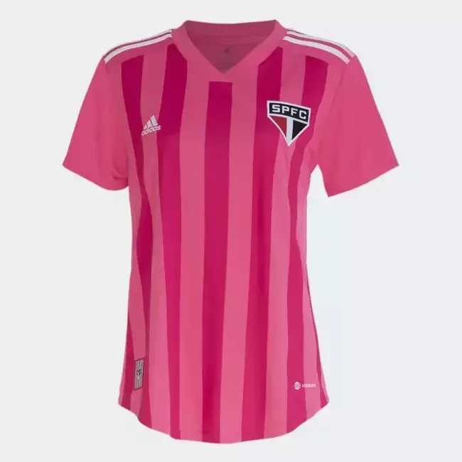 As camisas em homenagem ao 'Outubro Rosa' de 2022