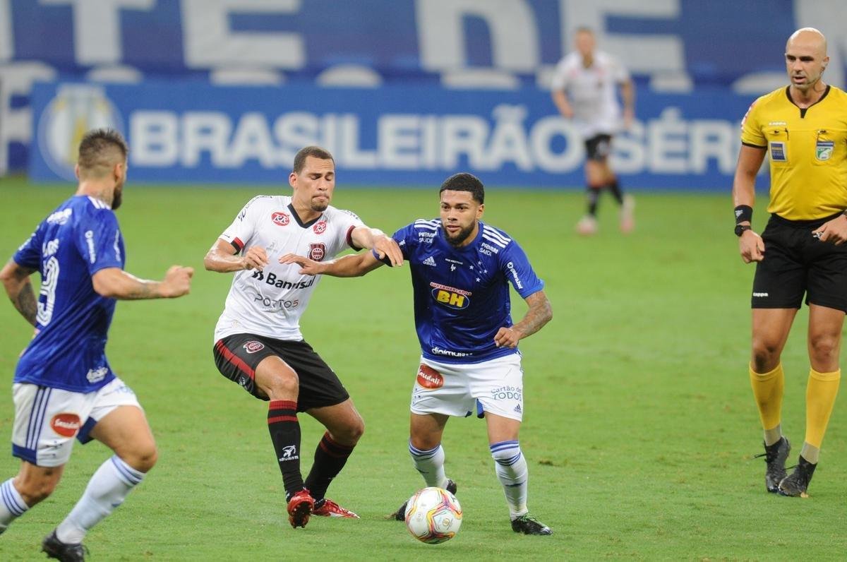 26 rodada - Cruzeiro 4x1 Brasil de Pelotas - 5/12, no Mineiro - 11 lugar, com 34 pontos.