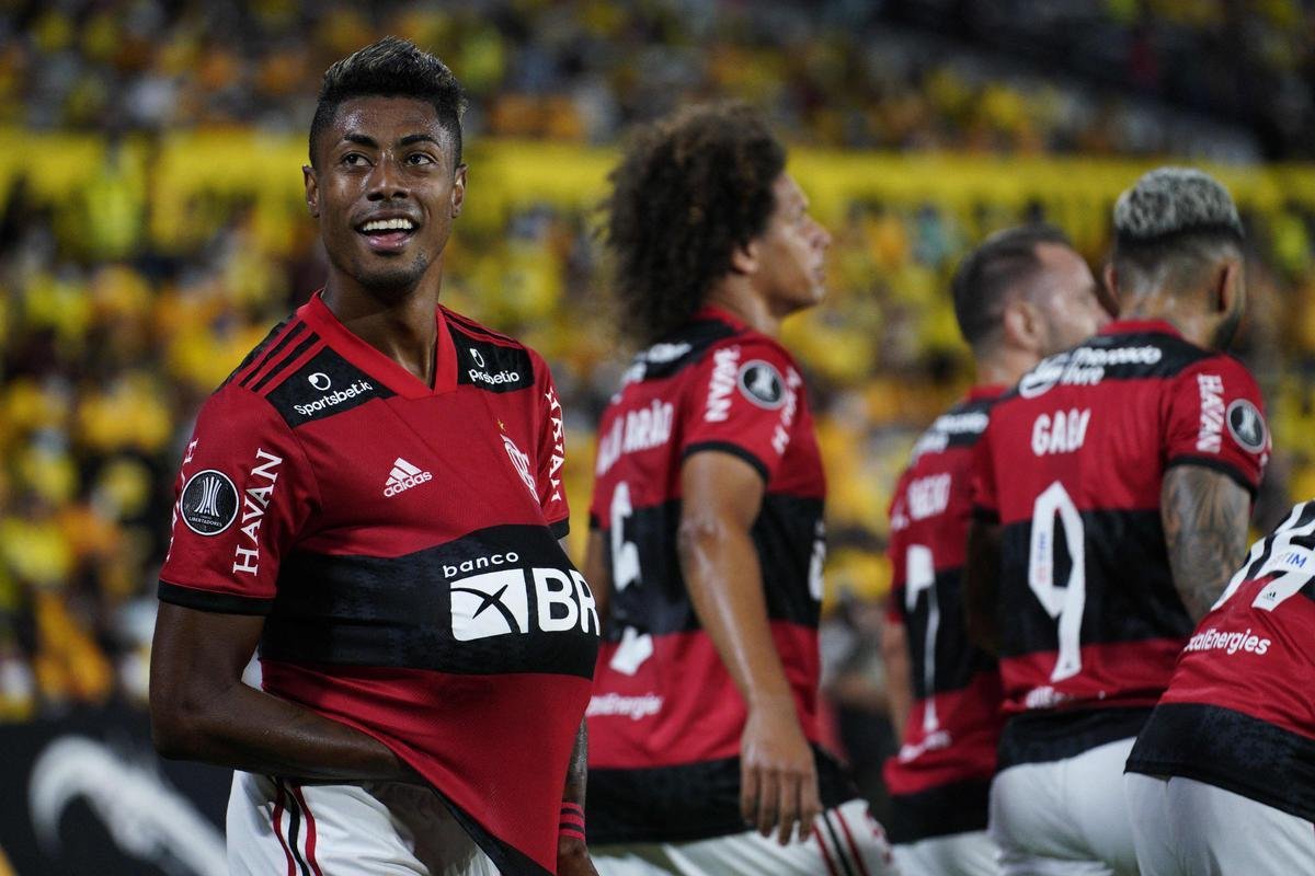 Flamengo vence Barcelona de Guayaquil novamente e vai  final da Copa Libertadores para enfrentar o Palmeiras. Deciso ser em Montevidu, no Uruguai, em 27 de novembro