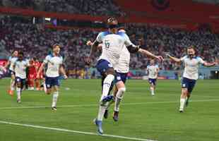 Inglaterra e Ir, no primeiro jogo do Grupo B da Copa do Mundo.