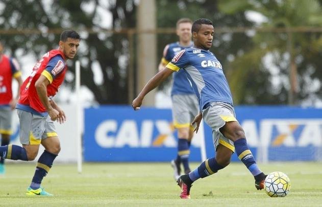Mano comandou atividade tcnica nesta quarta, antes de Cruzeiro x Ponte, jogo de sbado, pela Srie A