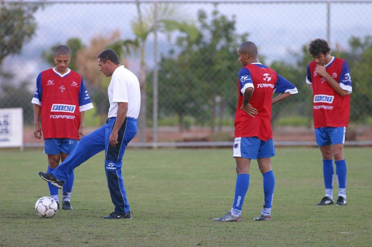 JUNHO - Dia a dia de treinos do Cruzeiro na temporada que culminou com a Trplice Coroa