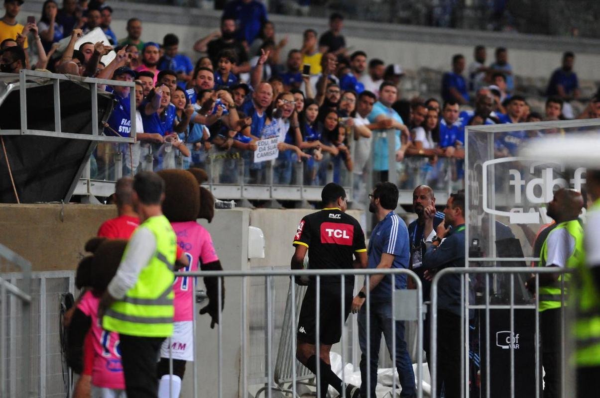 Fotos do jogo entre Cruzeiro e Guarani