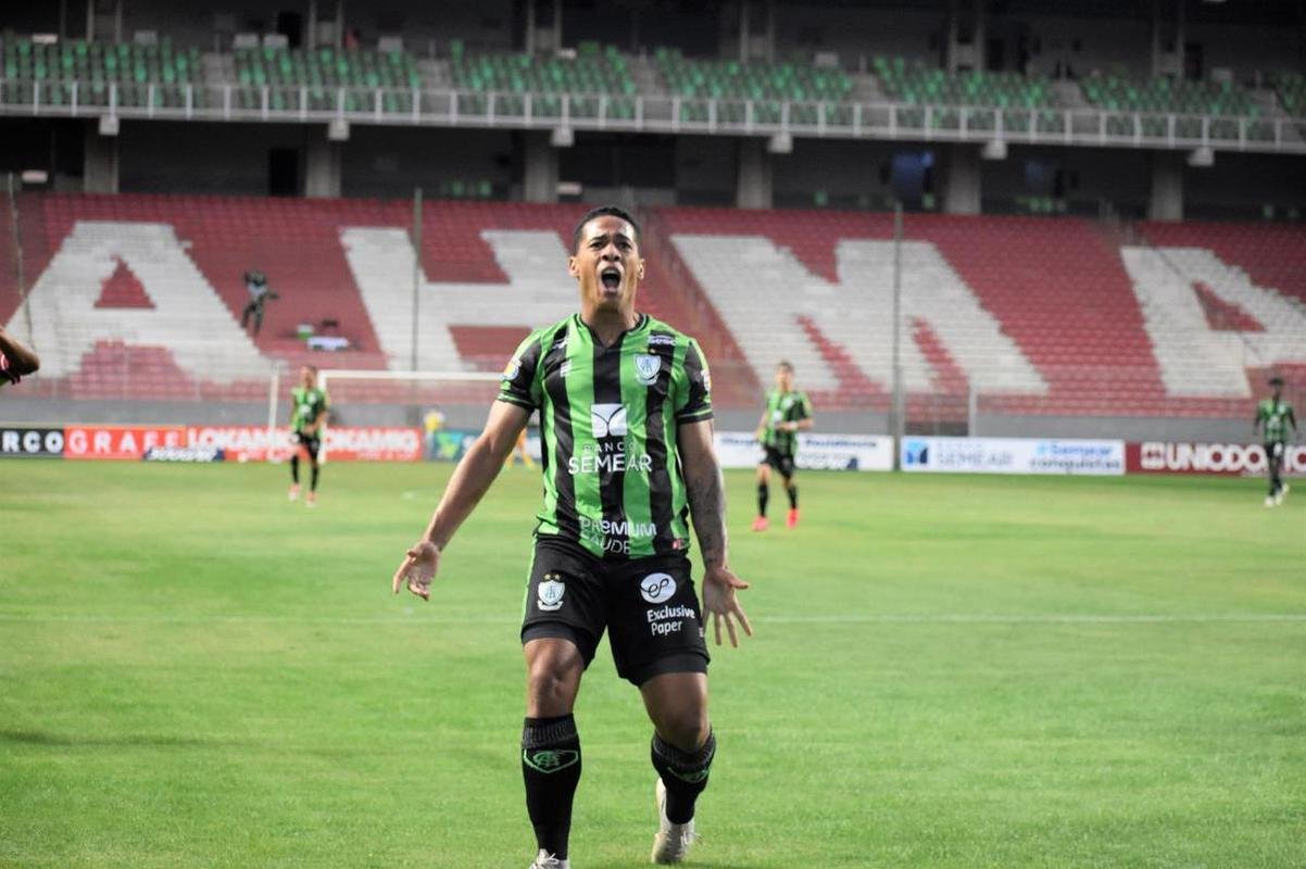 Atacante Vito foi emprestado ao Confiana-SE at o fim de junho, quando tambm se encerra seu contrato com o Amrica