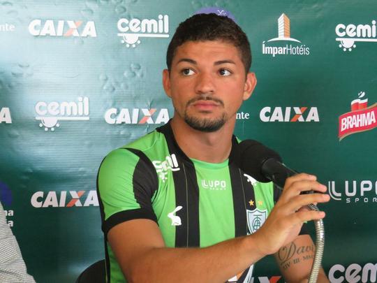 Fotos da apresentao do atacante Judivan no Amrica (Matheus Adler/EM D.A Press)