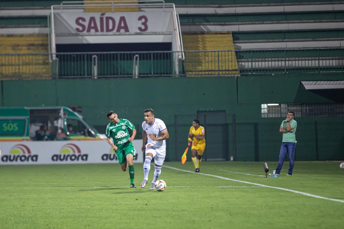 Fotos do jogo entre Chapecoense e Cruzeiro, na Arena Condá, em Chapecó, pela 23ª rodada da Série B do Campeonato Brasileiro