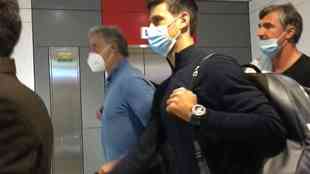 Djokovic chega a Belgrado após ser expulso da Austrália