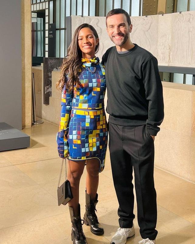 Rayssa Leal foi convidada por Nicolas Ghesquiere, diretor criativo da Louis Vuitton