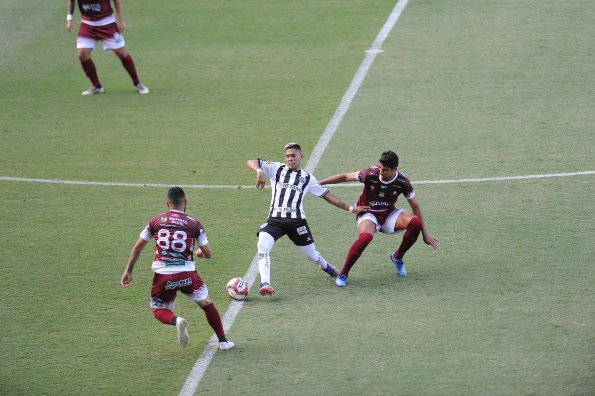 Fotos da vitria do Atltico sobre o Patrocinense, por 3 a 1, no Independncia, em Belo Horizonte, pela quarta rodada do Campeonato Mineiro. Mando foi do clube do interior, que no pde realizar a partida em Patrocnio devido ao elevado nmero de casos de COVID-19 na cidade.
