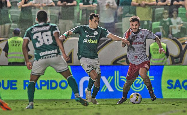 O Fluminense venceu o Gois, em Goinia, por 3 a 2 no primeiro turno