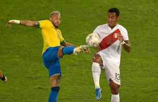 Brasil e Peru se enfrentaram no Estdio Nilton Santos, pelas semfinais da Copa Amrica 