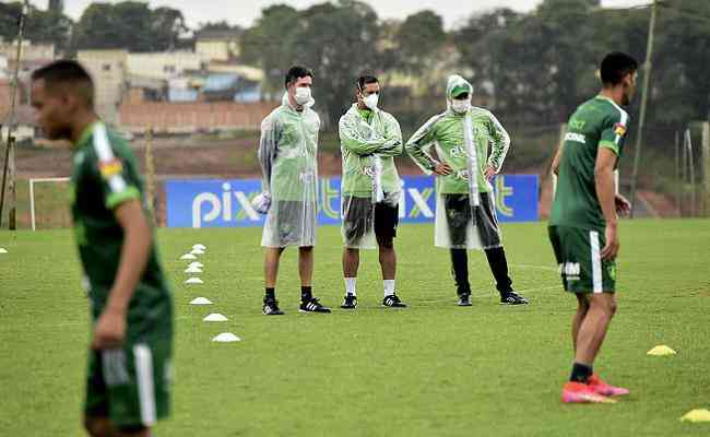 Cruzeiro x Pouso Alegre: as prováveis escalações para jogo pelo Mineiro -  Superesportes