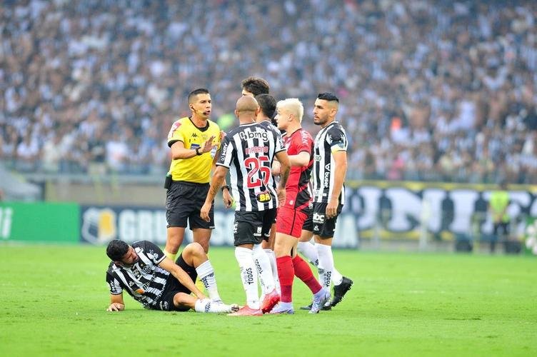 Fotos da vitria do Atltico sobre o Athletico-PR, no Mineiro, no jogo de ida da final da Copa do Brasil