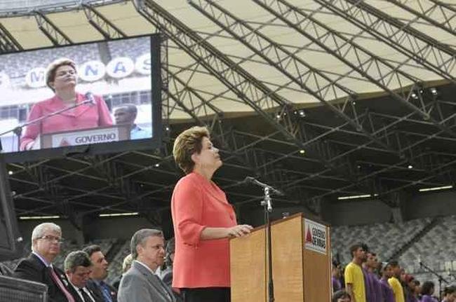 Com presen�a de personalidades, Mineir�o reabre portas