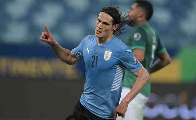 Cavani sacramentou o triunfo do Uruguai sobre a Bolvia na Copa Amrica