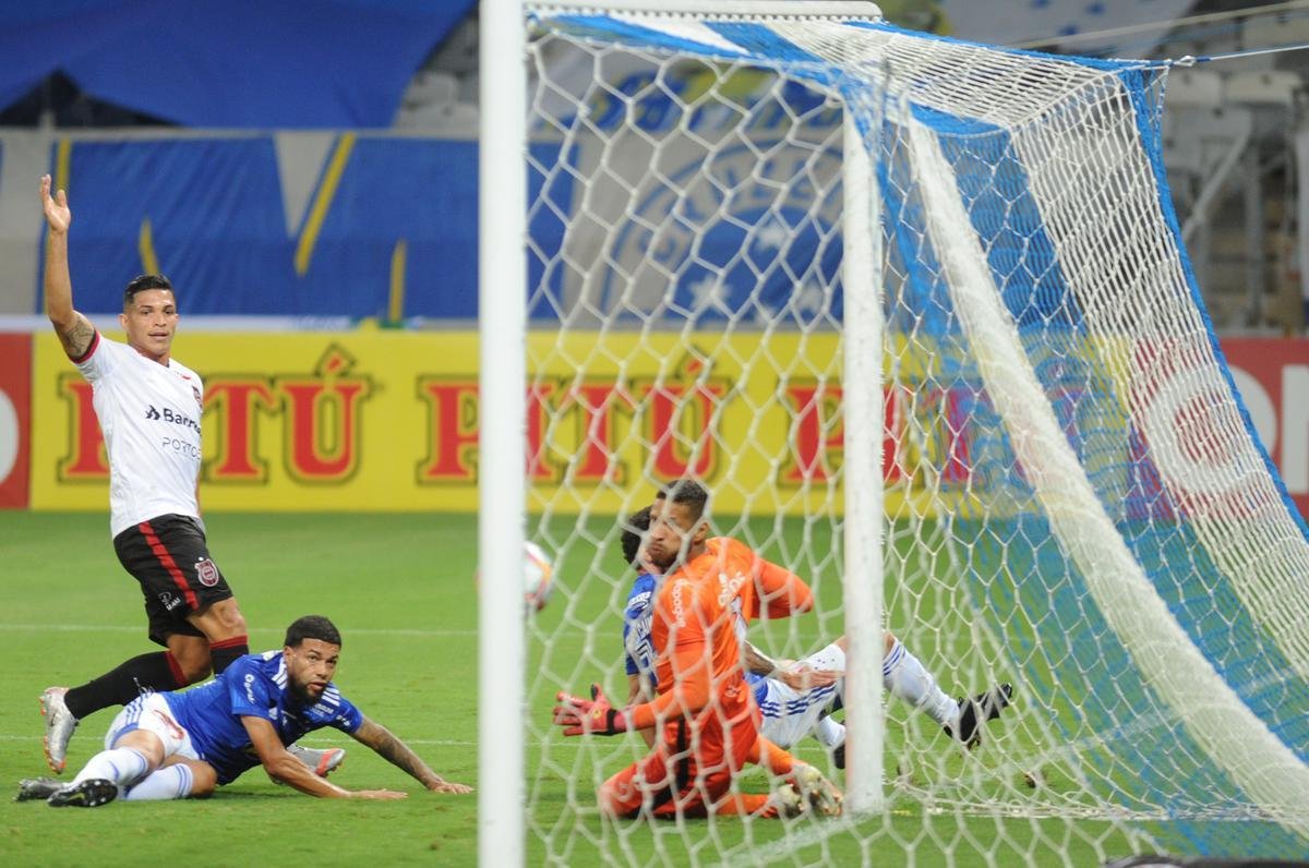 Fotos do jogo entre Cruzeiro e Brasil de Pelotas-RS, no Mineiro, em Belo Horizonte, pela 26 rodada da Srie B do Campeonato Brasileiro (5/12/2020)