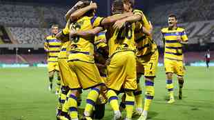 Parma ganha por 2 a 0 fora de casa e se classificou para próxima etapa para enfrentar o Bari, que eliminou o Hellas Veona 