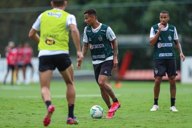 Fotos do primeiro treino de Hulk no Atlitco
