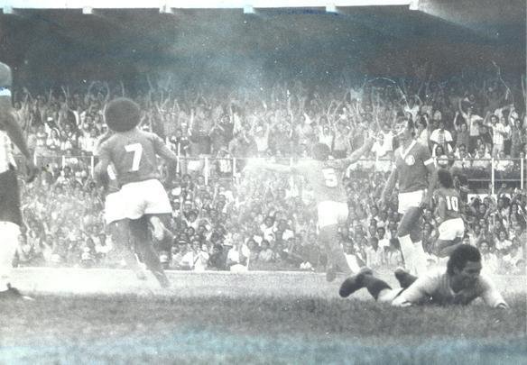 Cruzeiro derrotou o Inter por 5 a 4 no Mineiro