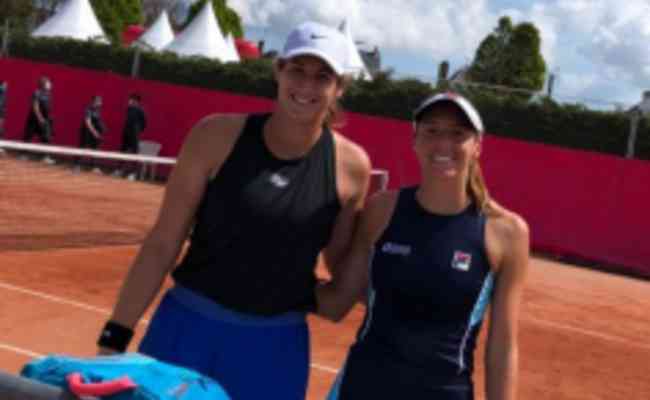 Luisa Stefani e Hayley Carter parceiras no torneio de duplas do WTA 125 de Saint Malo
