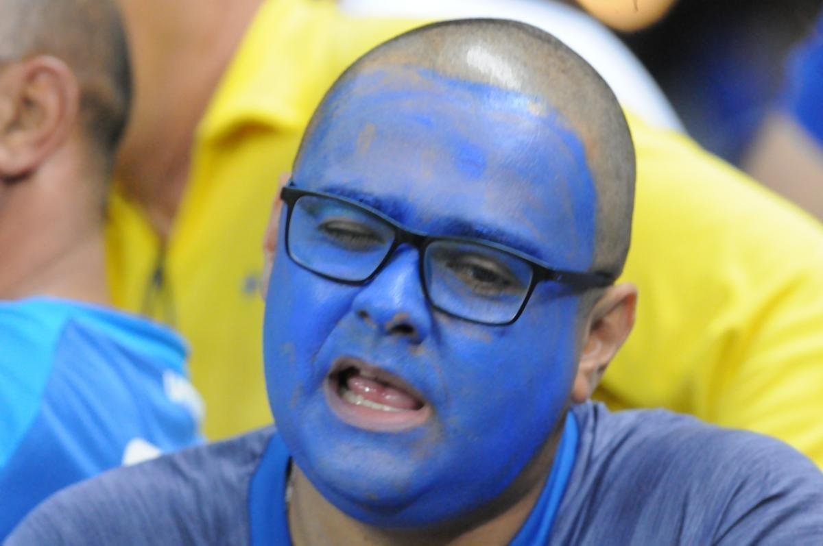 Fotos da torcida cruzeirense, no Mineiro, na partida contra o Inter, pela semifinal da Copa do Brasil