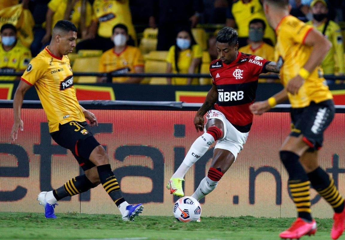 Flamengo vence Barcelona de Guayaquil novamente e vai  final da Copa Libertadores para enfrentar o Palmeiras. Deciso ser em Montevidu, no Uruguai, em 27 de novembro