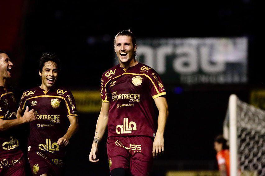 Maidana - O zagueiro foi emprestado pelo Atlético ao Sport antes da paralisação do futebol brasileiro. Com a camisa do clube pernambucano, são 24 jogos e cinco gols marcados.
