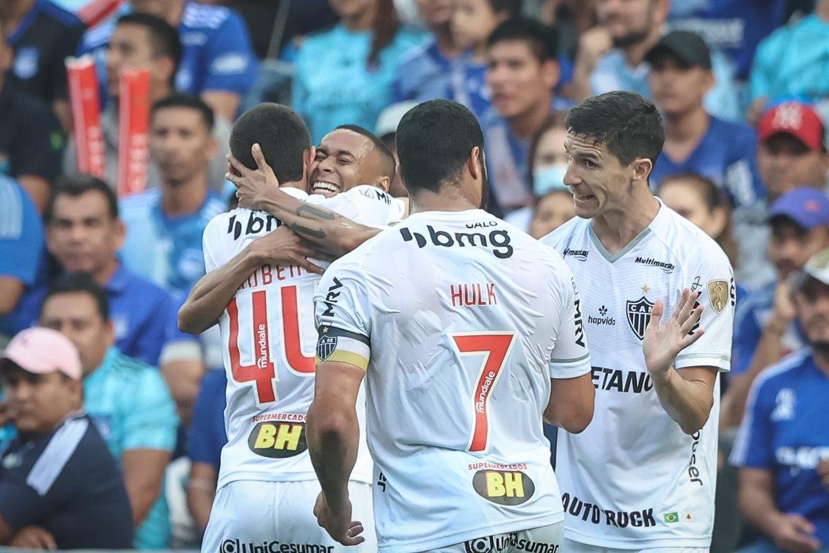 Fotos do jogo de ida das oitavas de final da Copa Libertadores, entre Emelec e Atltico, no estdio George Capwell, em Guayaquil, no Equador