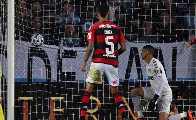 Veja lances de Flamengo e Palmeiras na final da Libertadores da