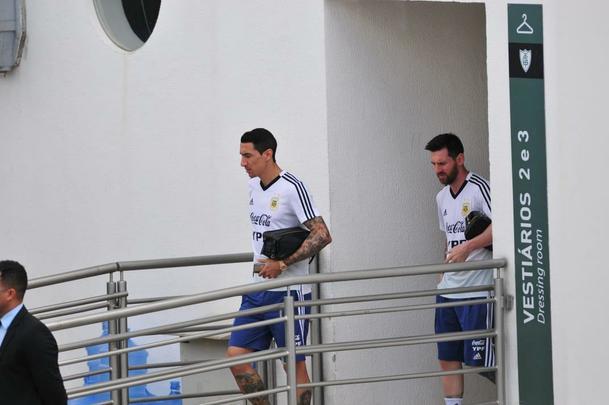 Jogadores deixam Independência após treino