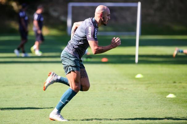 Fábio Santos - contrato do lateral-esquerdo vai até dezembro de 2020