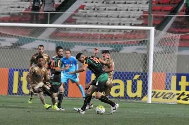 Fotos de Amrica x Sport, no Independncia, pela 37 rodada da Srie A (Rodrigo Clemente/EM D.A Press)