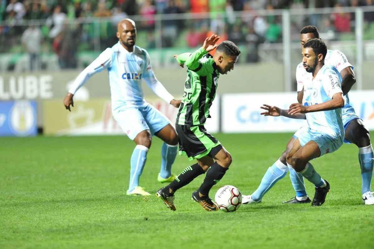 Amrica e Londrina se enfrentaram no Independncia, pela 18 rodada da Srie B do Brasileiro