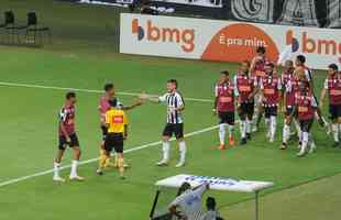 Fotos do jogo entre Atltico e Gois, no Mineiro
