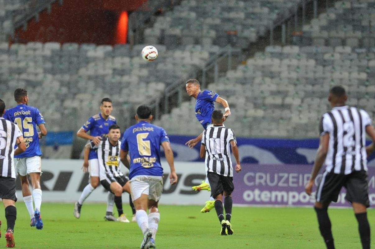 Fotos do jogo entre Cruzeiro e Democrata-GV, no Mineiro, em BH, pela quinta rodada do Campeonato Mineiro de 2022