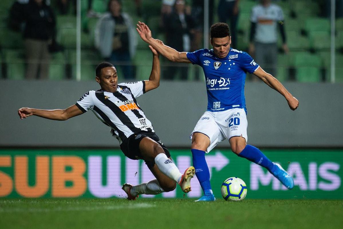 Elias - Deixou o Atltico ao fim de 2019. Na temporada seguinte, defendeu o Bahia. Aps deixar o clube, se aposentou. Hoje, trabalha na gesto de Ronaldo no Cruzeiro.