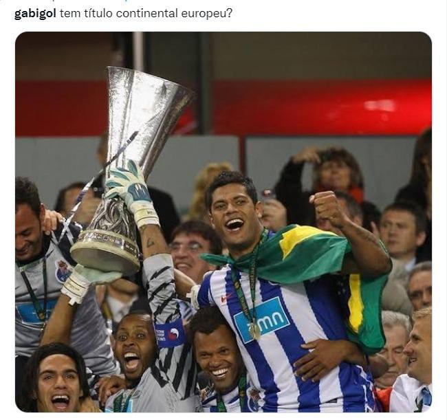 Torcedores de Atlético e Flamengo fizeram memes do conflito entre os atacantes Hulk e Gabigol