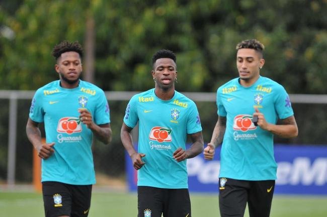 Sele��o Brasileira realizou treinamento na tarde deste s�bado (29/1) na Toca da Raposa II