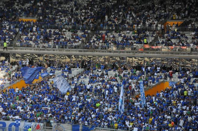 Cruzeiro x Bahia: fotos da torcida da Raposa no Mineiro