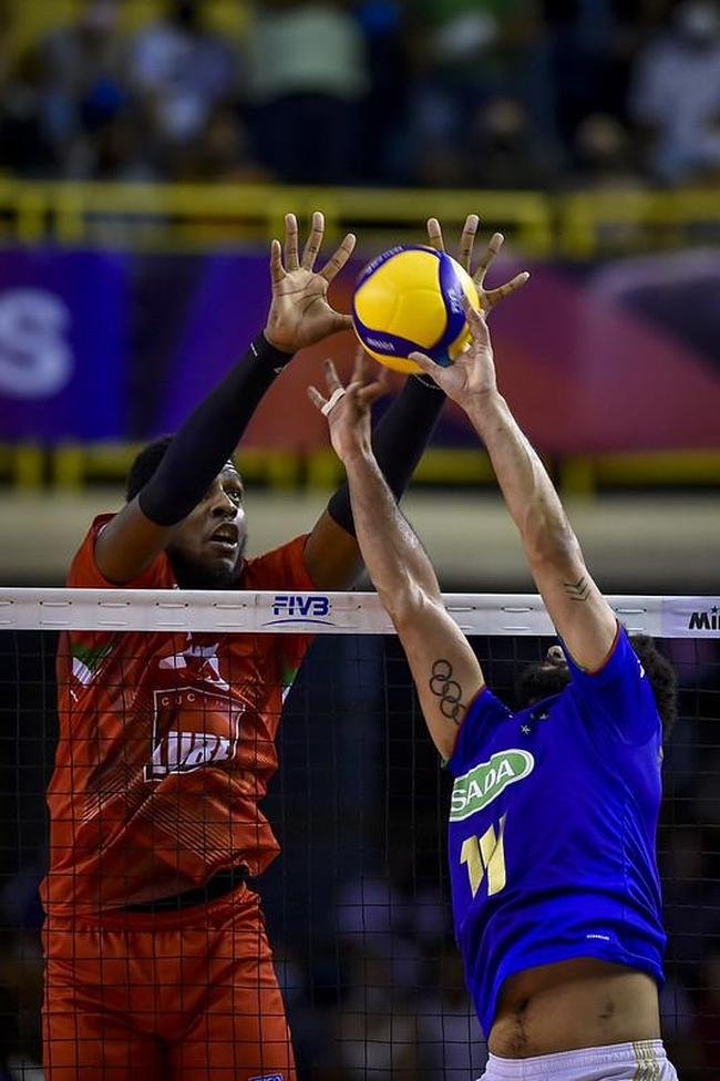 Fotos da final do Mundial de Vlei Masculino, entre Cruzeiro e Civitanova-ITA, no Ginsio Divino Braga, em Betim