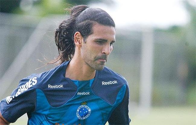 Leandro Guerreiro atuou pelo Cruzeiro entre 2011 e 2013 e pelo Amrica entre 2014 e 2016