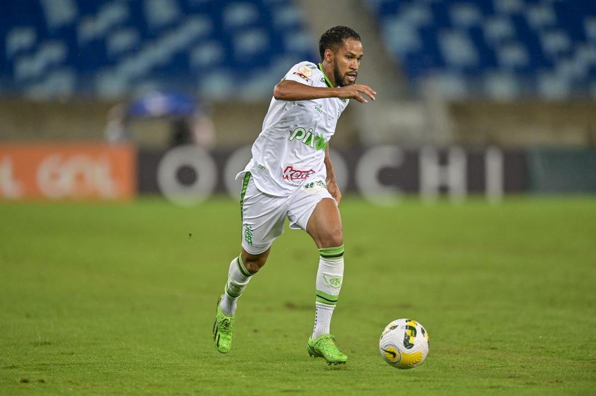 Fotos da partida entre Cuiab e Amrica, nesta quarta-feira (28/9), na Arena Pantanal, pela 28 rodada do Campeonato Brasileiro