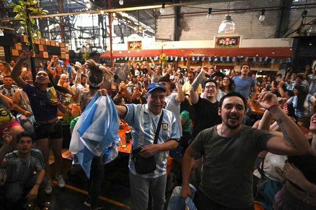 Classificao para a final do Mundial levou uma multido s ruas de Buenos Aires para festejar