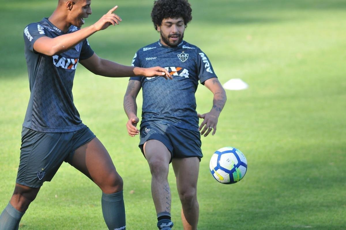 Zagueiro uruguaio Martn Rea treinou pela primeira vez com o elenco do Atltico na Cidade do Galo, j visando ao duelo de domingo, contra o Botafogo, no Rio, pelo Campeonato Brasileiro