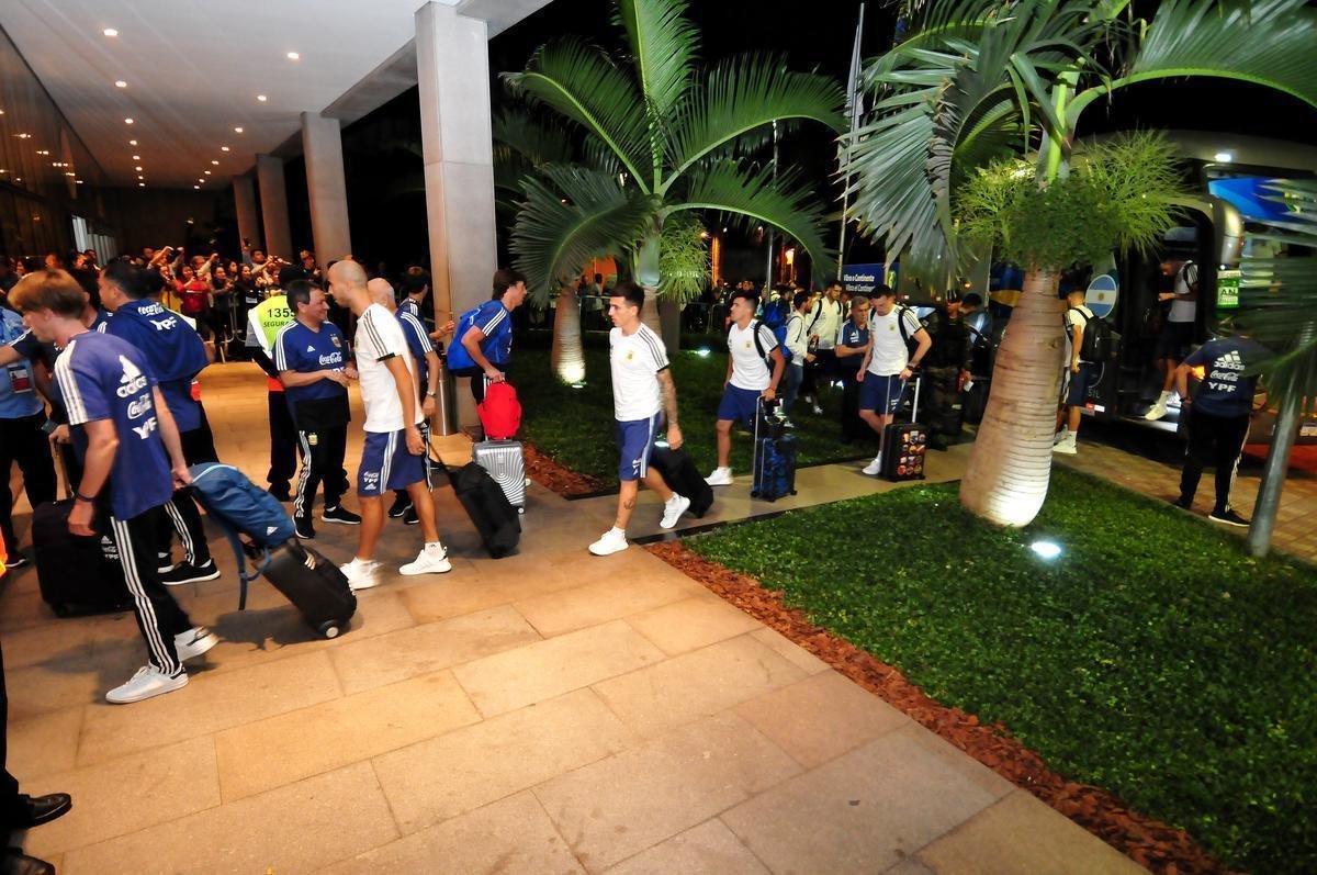 Aps derrota, Argentina chega a Belo Horizonte