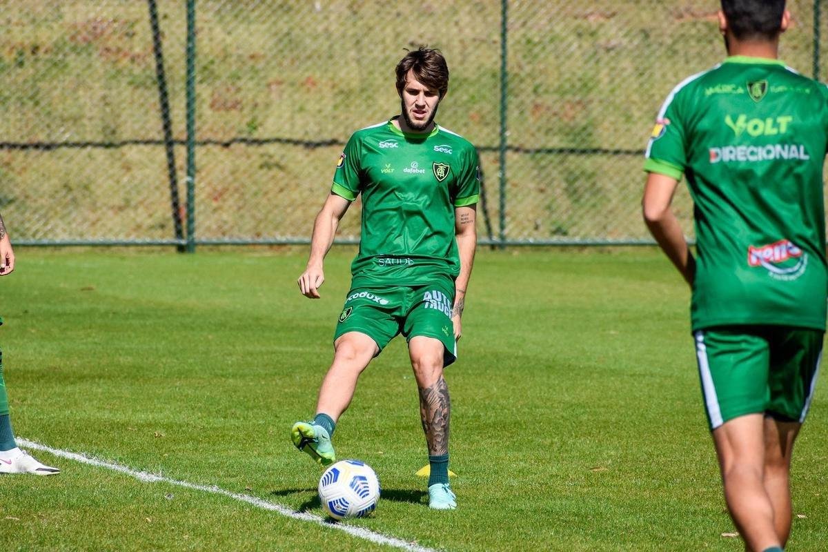 Lo Passos (atacante): contrato de emprstimo junto ao Palmeiras at 31/12/2022