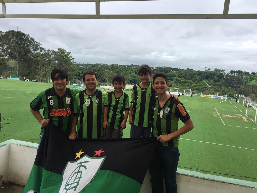 Igor Frana Garcia rodou 1.600km, de Cuiab a BH, com os trs filhos e um amigo para dar fora ao Amrica em deciso