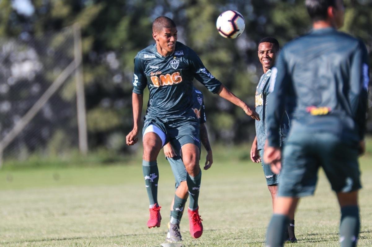 Jogadores do Atltico treinaram no CT do Danubio, em Montevidu, nesta tera-feira