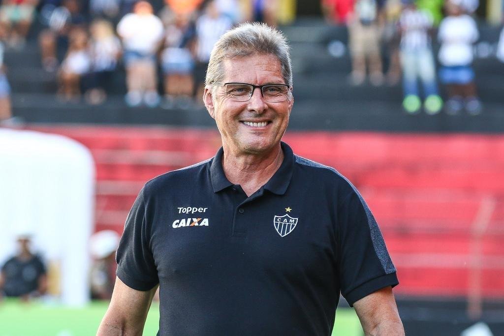 Imagens do empate entre Sport e Atltico na Ilha do Retiro