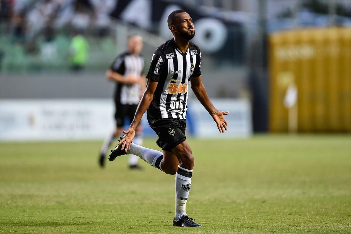 Maicon Bolt - O atacante foi dispensado pelo Atlético em fevereiro. Pouco depois, acionou o clube na Justiça cobrando R$ 14 milhões. Em outubro, o Galo conseguiu uma liminar para suspender o pagamento. Ele segue sem clube.